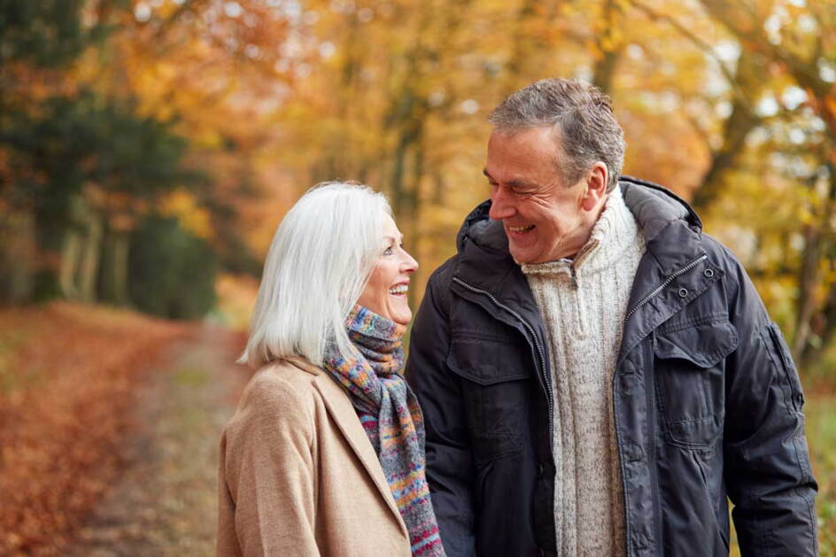 loving-senior-couple-walking-along-autumn-woodland-2024-10-21-05-15-34-utc_archiv.jpg loving-senior-couple-walking-along-autumn-woodland-2024-10-21-05-15-34-utc_archiv.jpg